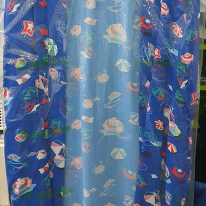 럭키슈에뜨 프릴 로브