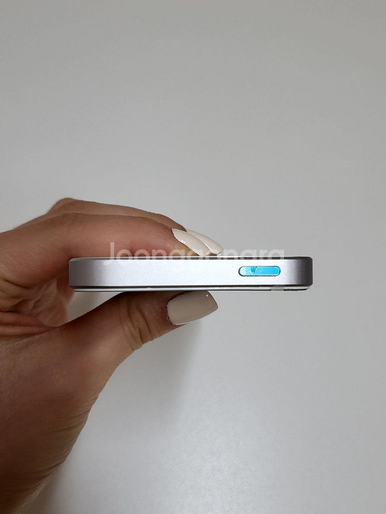 아이폰 SE1 / 실버 / 64GB / 배터리100%--4