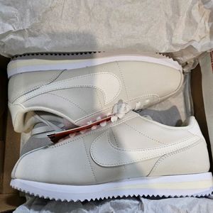 (W) 나이키 코르테즈 레더 팬텀 코코넛 밀크