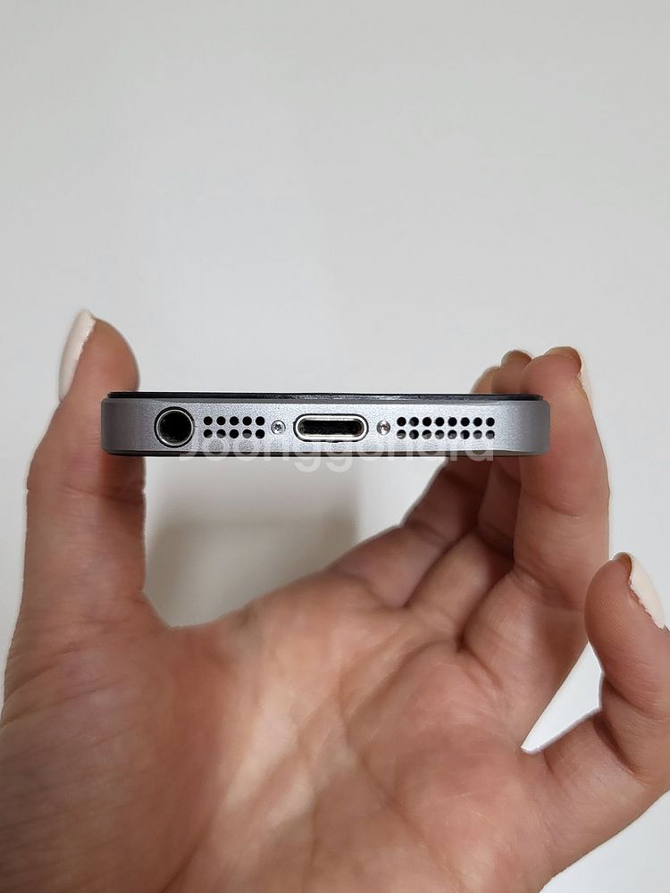 아이폰 SE1 / 그레이 / 64GB / 배터리100%--4