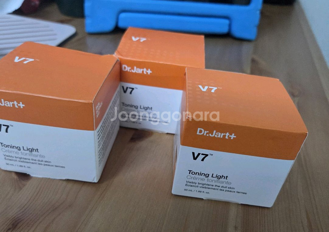 닥터자르트 V7 미백 토닝 크림 새상품--0
