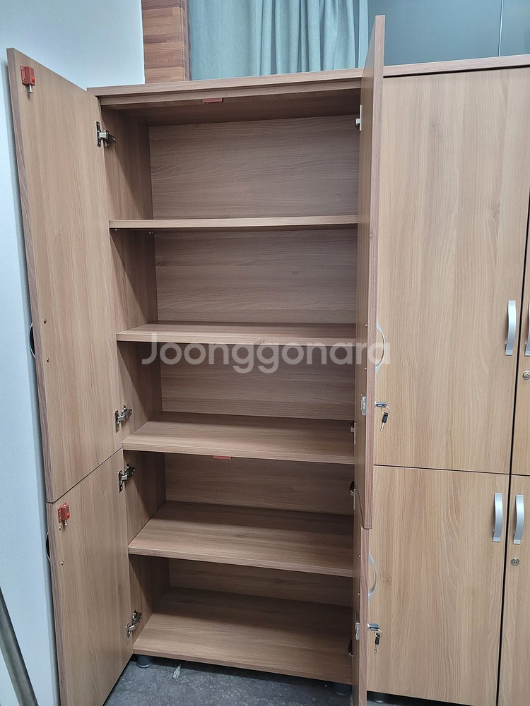 올문형 사무용 수납장 팝니다 (총 3개 거의 새거)--8