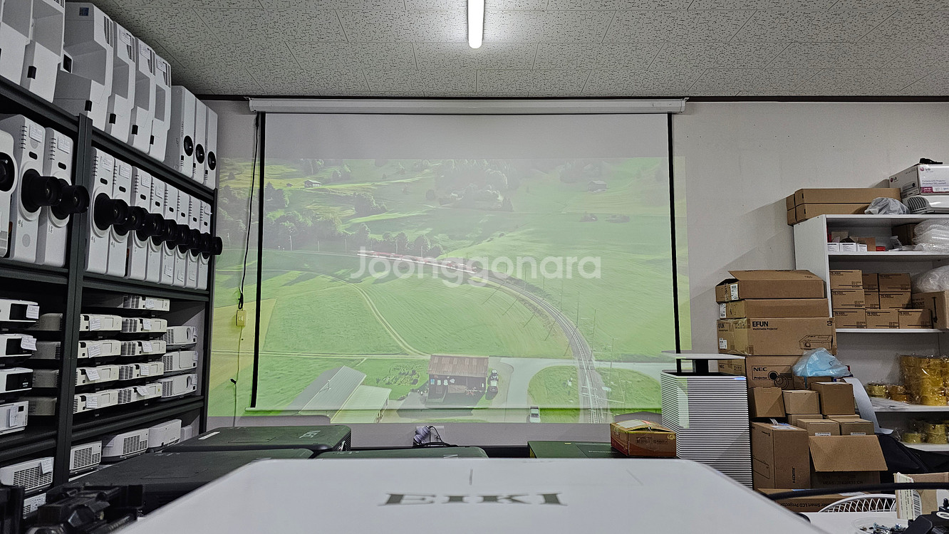 LED 빔프로젝터 4500안시 EIKI EK-350U--1