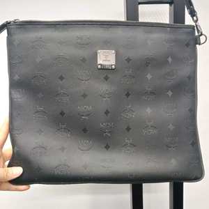 MCM 탄트리스 클러치백