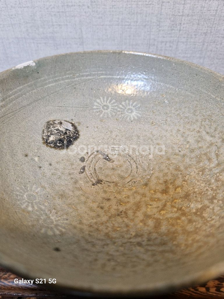 고려청자 국화문 대접 - 수리있음 (지름18cm)--3