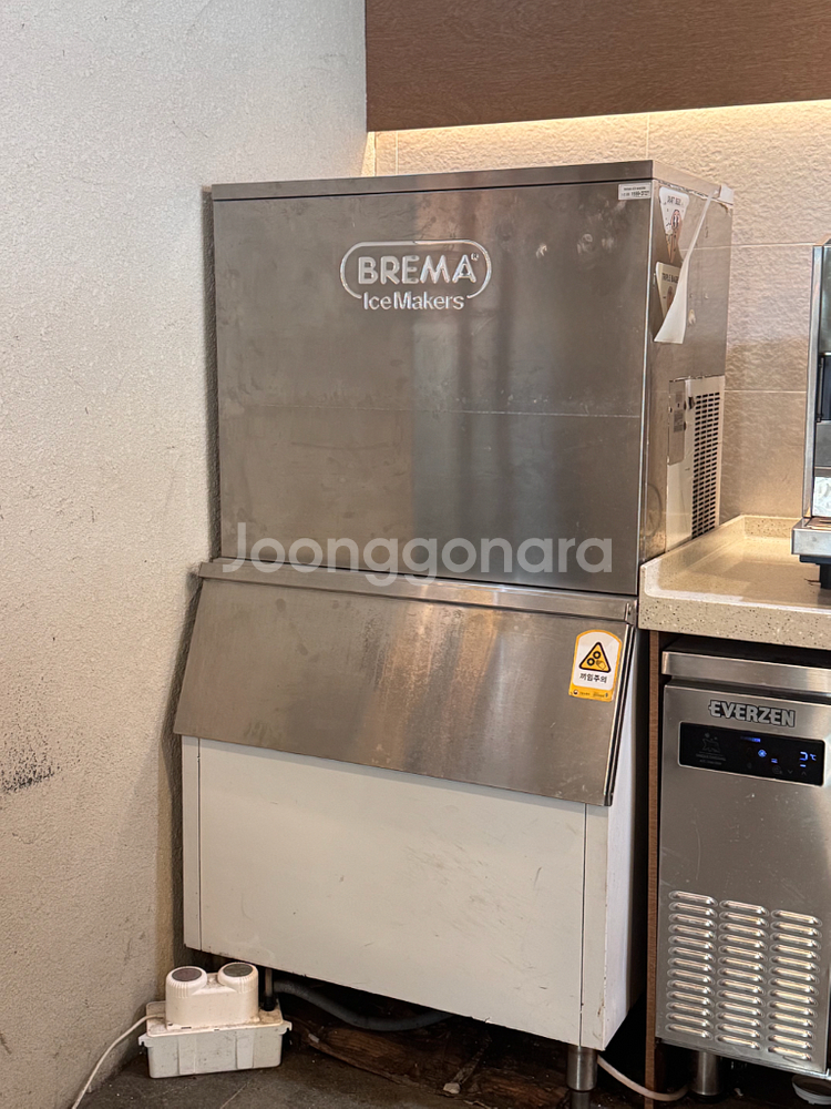 브레마 제빙기 c150w 수냉식 판매합니다--0