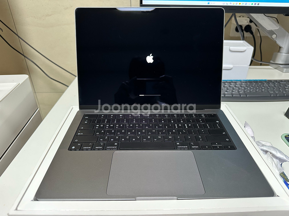 맥북 프로 M3 16기가 SSD 512기가--0