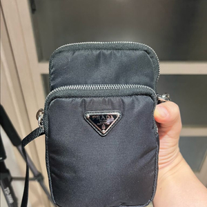 프라다 리나일론 스마트 폰 케이스 크로스 백 OS