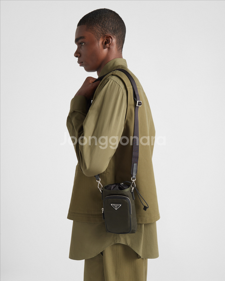 프라다 리나일론 스마트 폰 케이스 크로스 백 OS--8