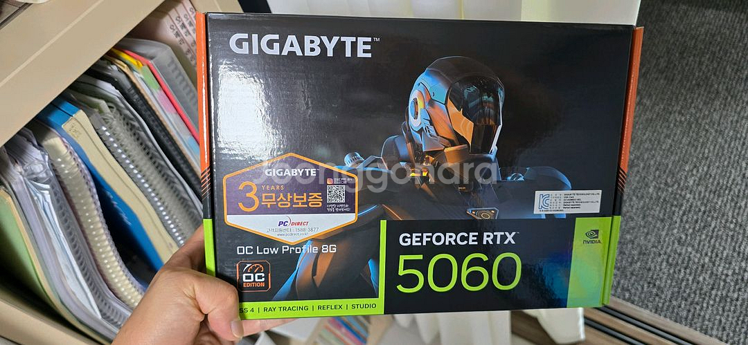 기가바이트 RTX5060 lp그래픽카드 팝니다.--0