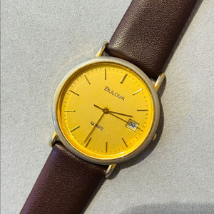 부로바 Bulova 빈티지 쿼츠 시계