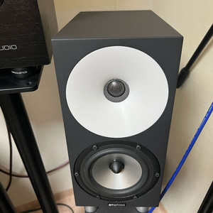암피온 amphion one15
