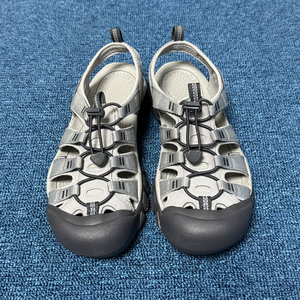 keen 킨 뉴포트 h2 그레이 스모크 블루
