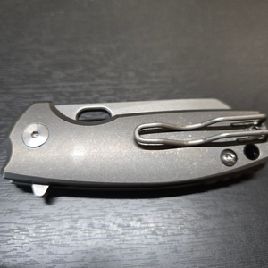 폭스나이프 복스베이비 티타늄 캠핑나이프 팔아요