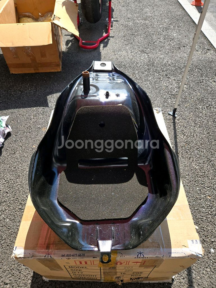 탱크 (cbr400rr)--4