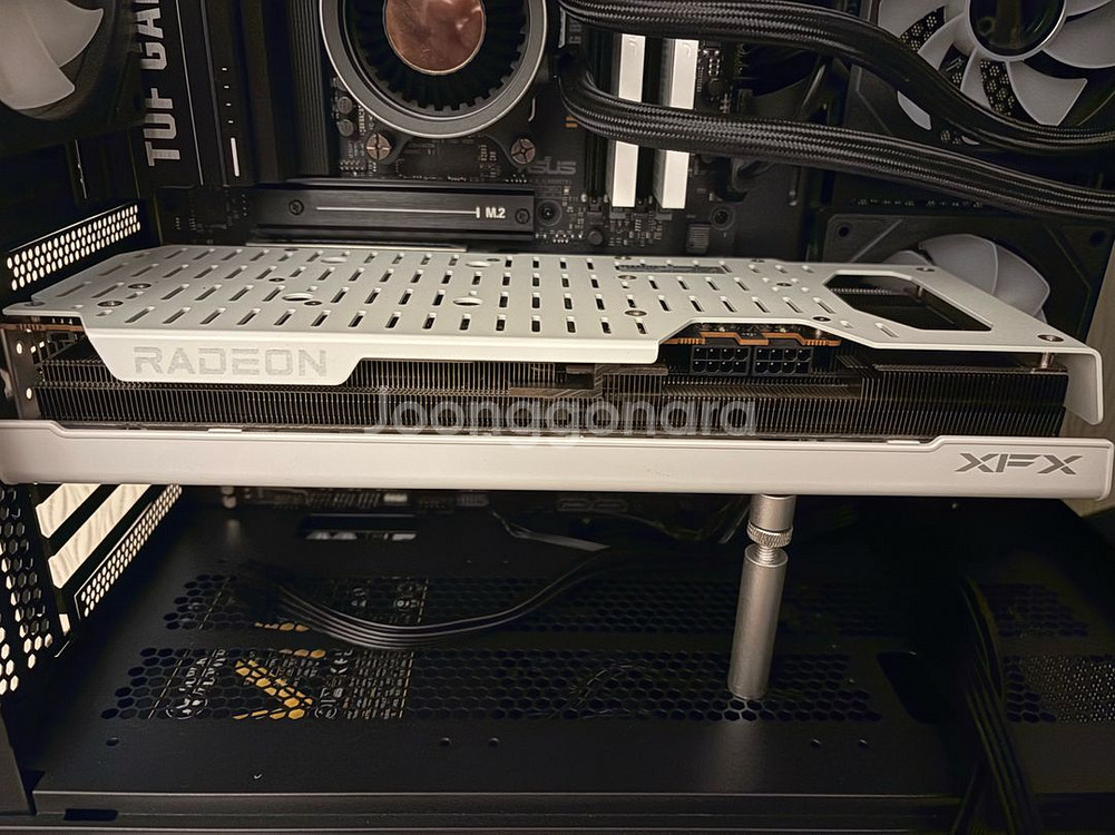 XFX 7800 XT 퀵실버 16GB--6