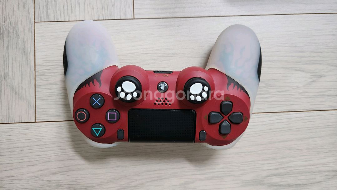 PS4 Pro 몬스터헌터 월드 리미티드 에디션 풀세트--7