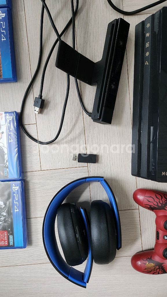 PS4 Pro 몬스터헌터 월드 리미티드 에디션 풀세트--5