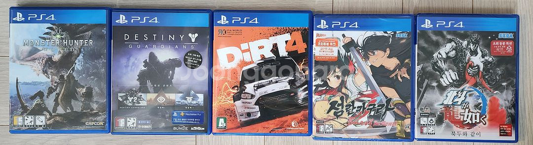 PS4 Pro 몬스터헌터 월드 리미티드 에디션 풀세트--9