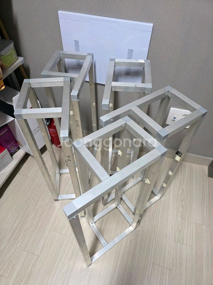 컴퓨터 본체 선반(다이)--3