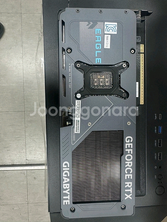 GIGABYTE RTX 5070 EAGLE OC 12g--0