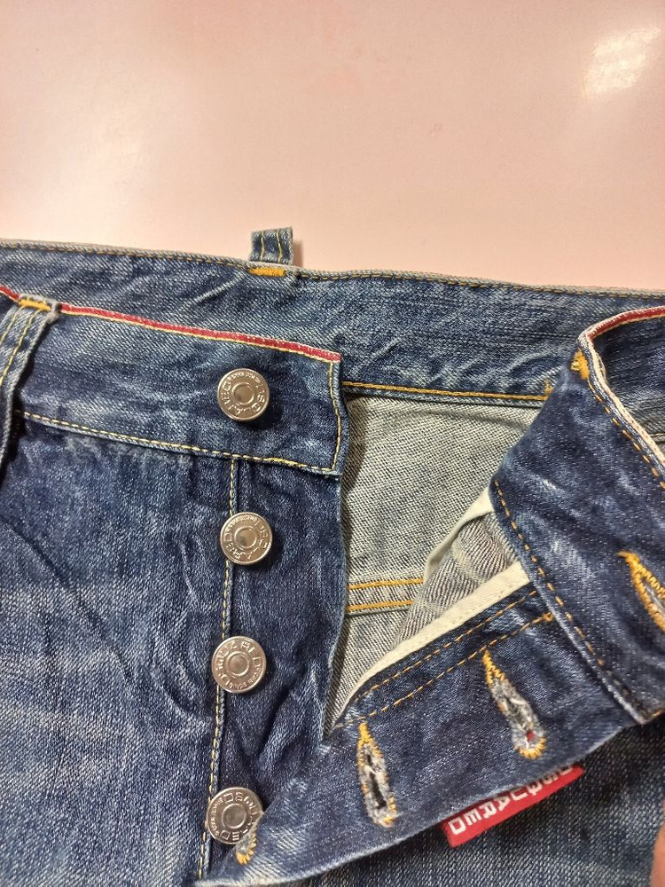 32)디스퀘어드2 하키스틱 트위스트진 워싱 찢청 명품--5