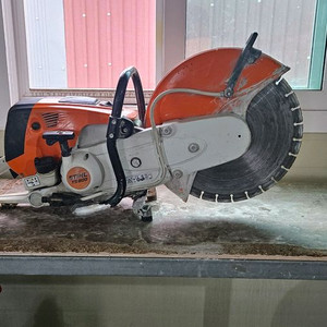 TS800 콘크리트커터기 상태양호합니다. 관심있는분만