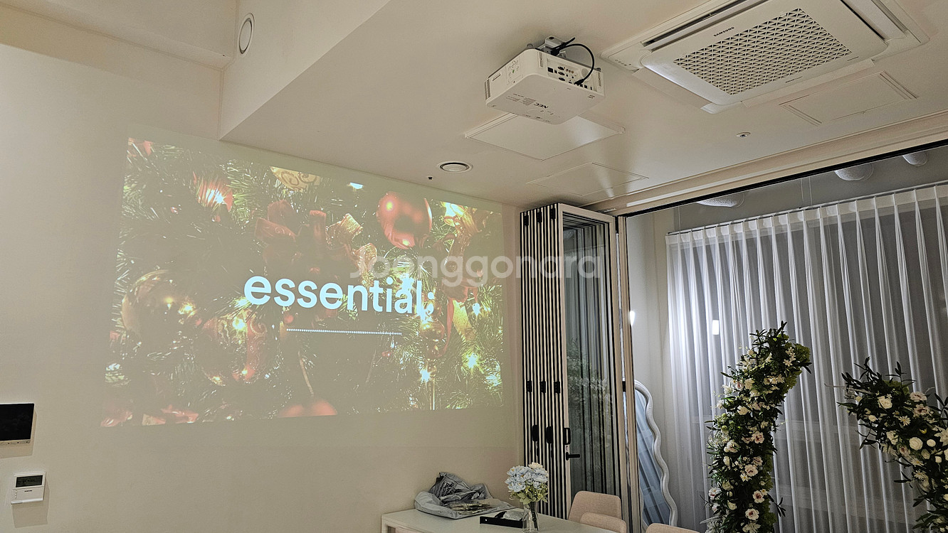 레이저 빔프로젝터 5000안시 엡손 EB-L510U중고--4