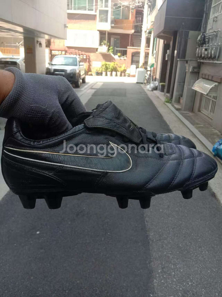 나이키 레전드 3 블랙 270m--1