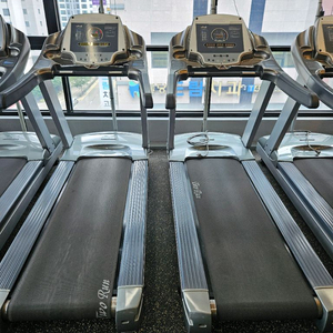 클럽용 런닝머신 저렴하게 가져가세요