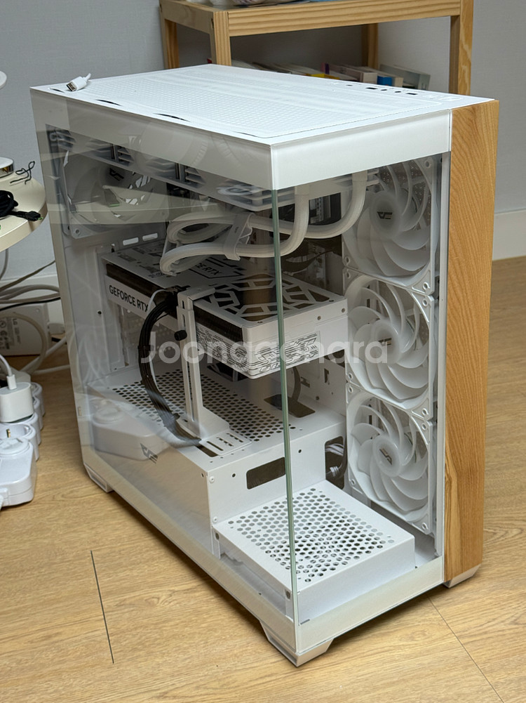 9800x3d/ RTX5080 PC 팝니다!!--1