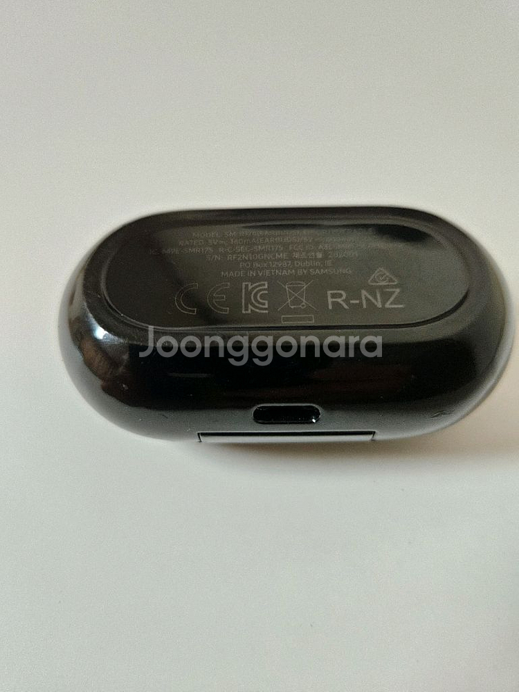 갤럭시 버즈플러스 블랙 충전본체 SM-R175--2