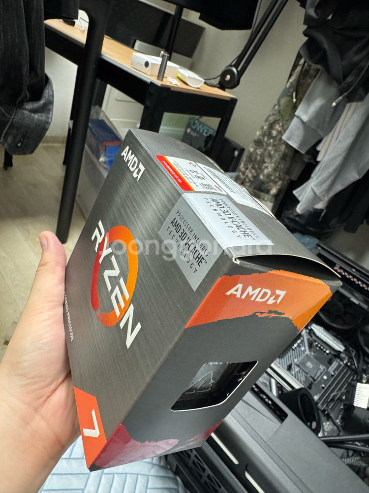 5800x3d+b550카본+지스킬로얄32g 판매--4