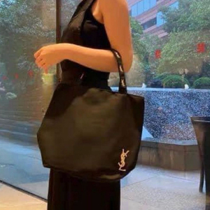입생로랑 뷰티 에코백 지퍼있음