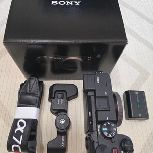 SONY 알파 A7C R 블랙 팝니다