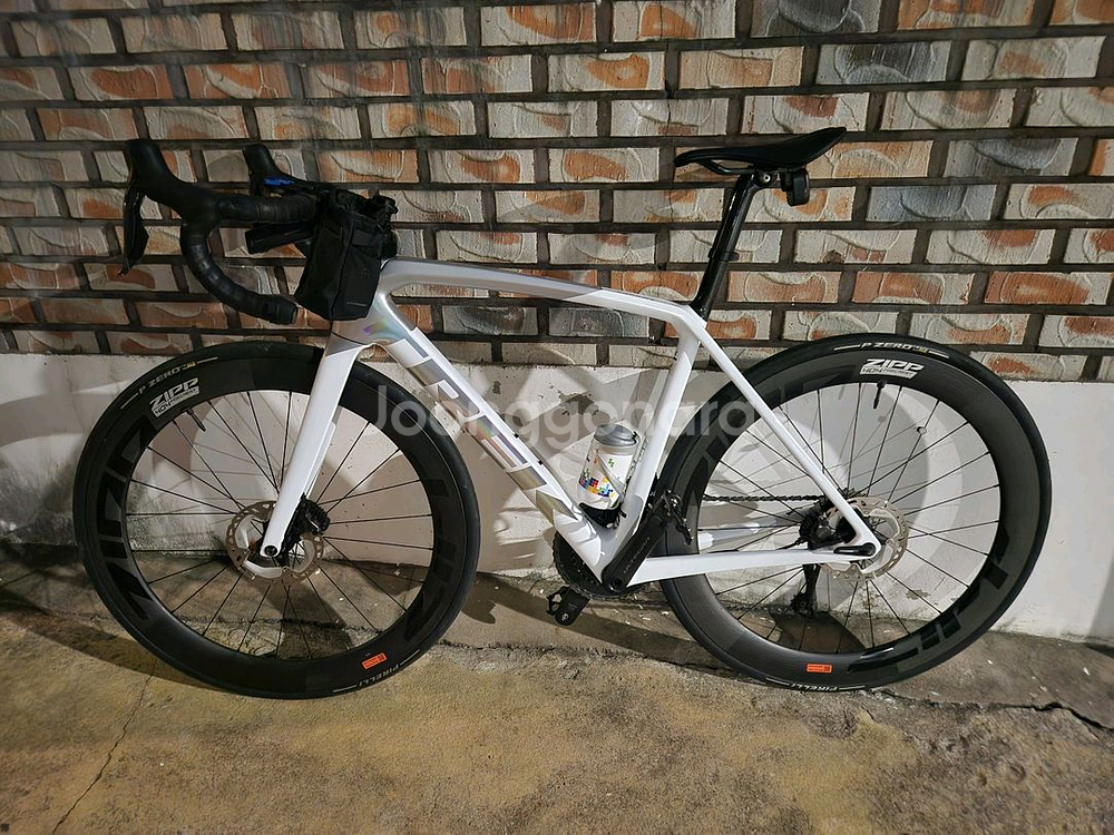 트렉 2023 에몬다 sl7 + zipp404 대차--0