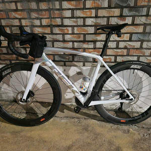 트렉 에몬다 2022 sl7 + zipp404 대차