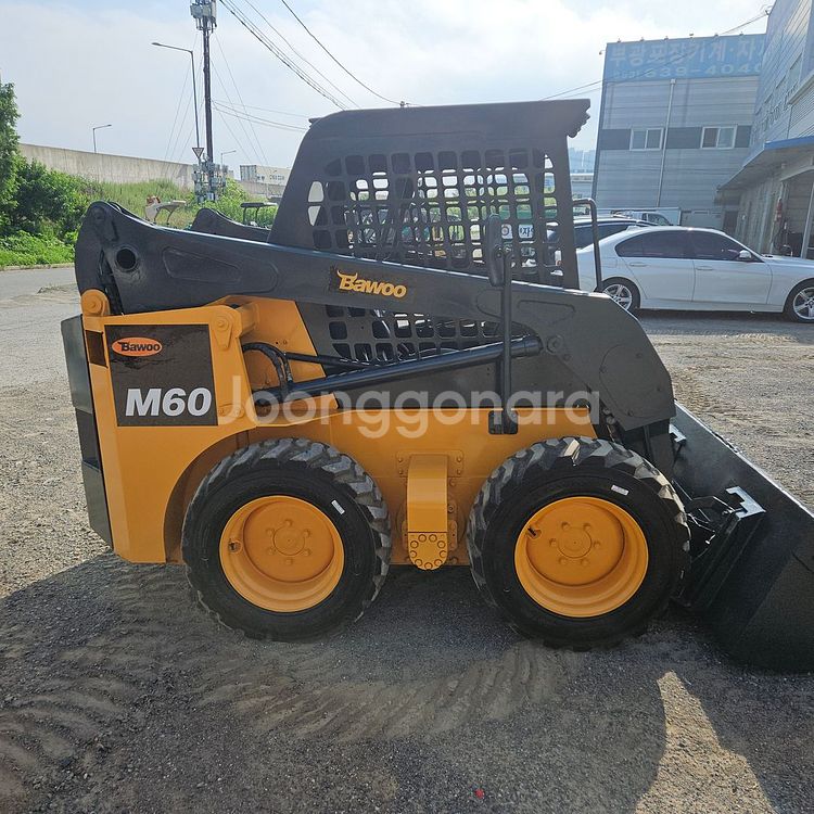 바우 스키드로더 M60 조이스틱 2016년 560시간--2