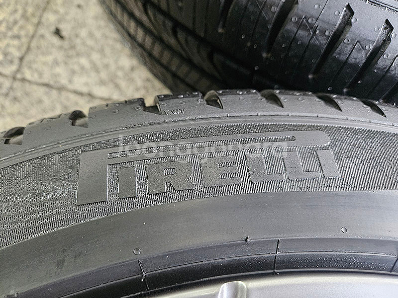 피넬리 P8FS 245-45-19 중고타이어 한셋트--3