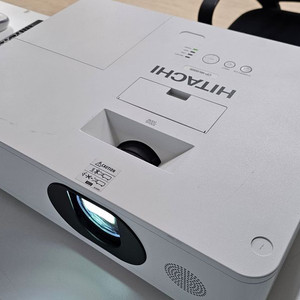 빔프로젝터 5200안시 HITACHI CP-WU5505