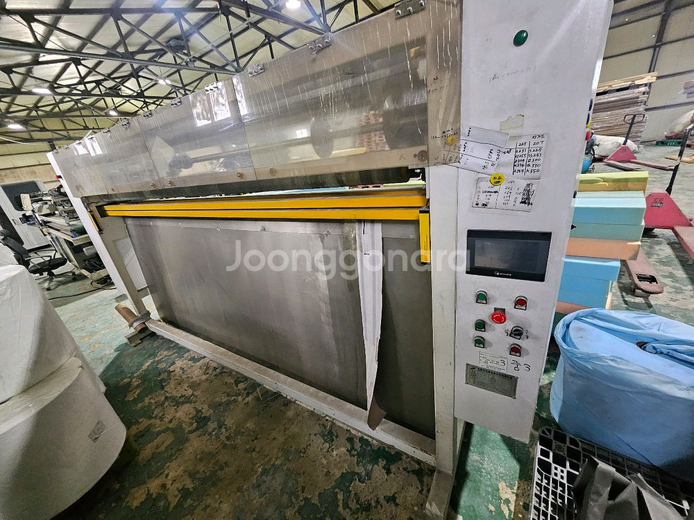 매트리스누비재단기--2