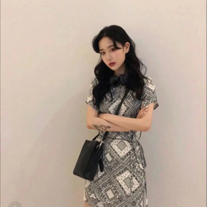 새상품) 스푸닝서울 글로니 페이즐리 원피스