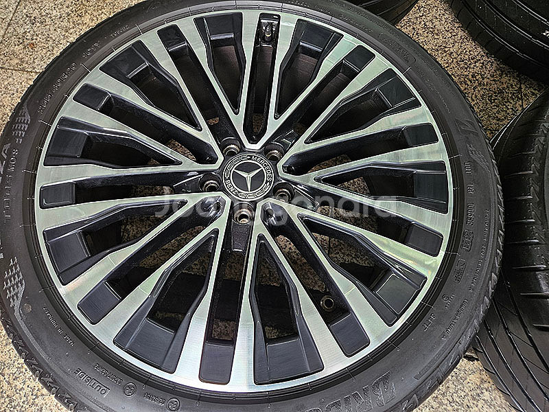 벤츠 W223 S580 순정 정품 20인치 휠 타이어--2