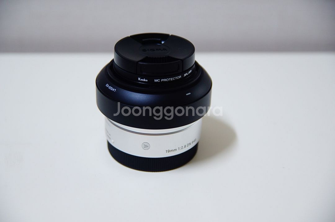 [소니용] 시그마 19mm f2.8 단렌즈팝니다.--1
