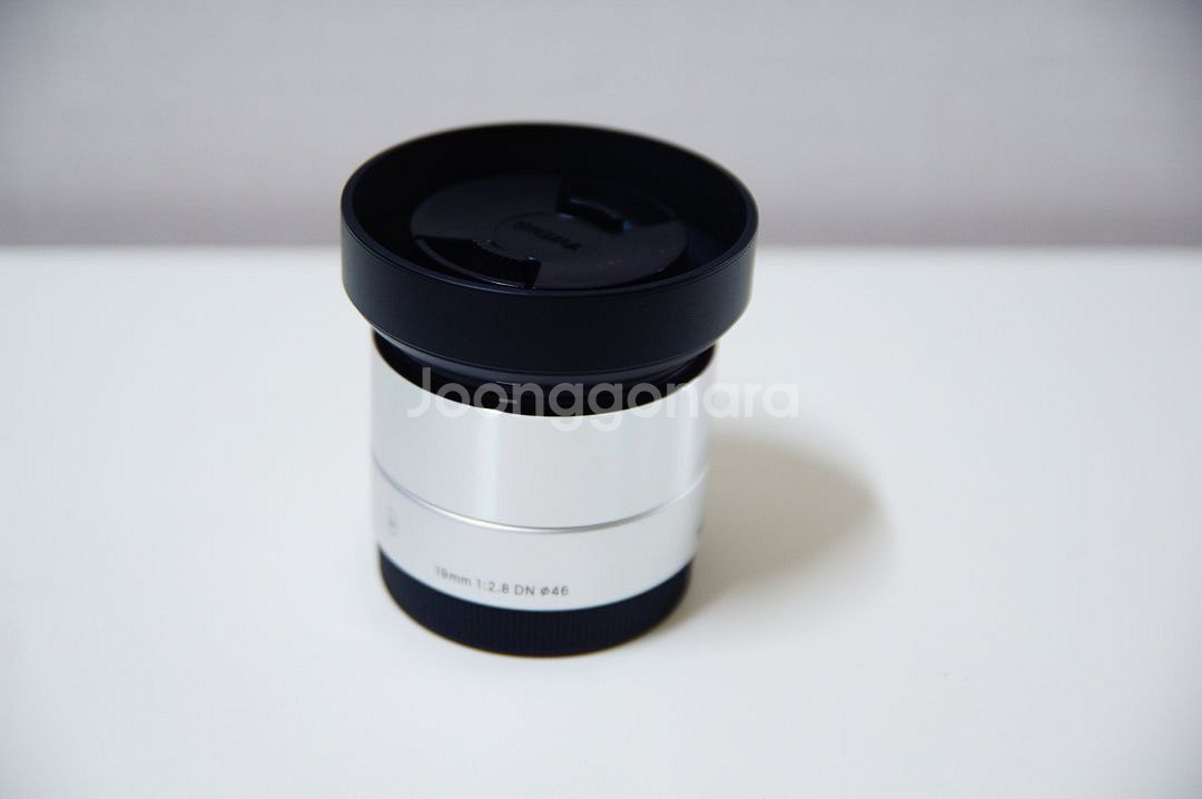 [소니용] 시그마 19mm f2.8 단렌즈팝니다.--2