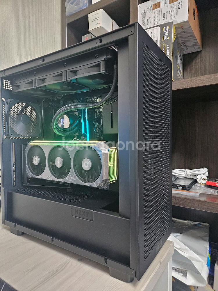 (급처)라이젠 9800x3d 램32g 조텍5080 수냉--0