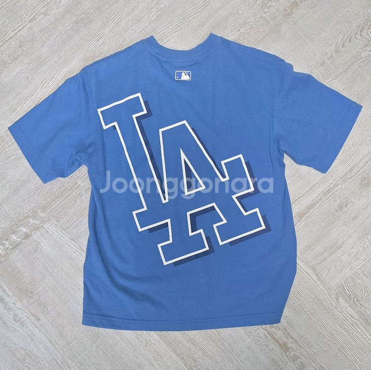 MLB 남녀 티셔츠 각 1벌 (흠뻑쇼 드레스코드)--4