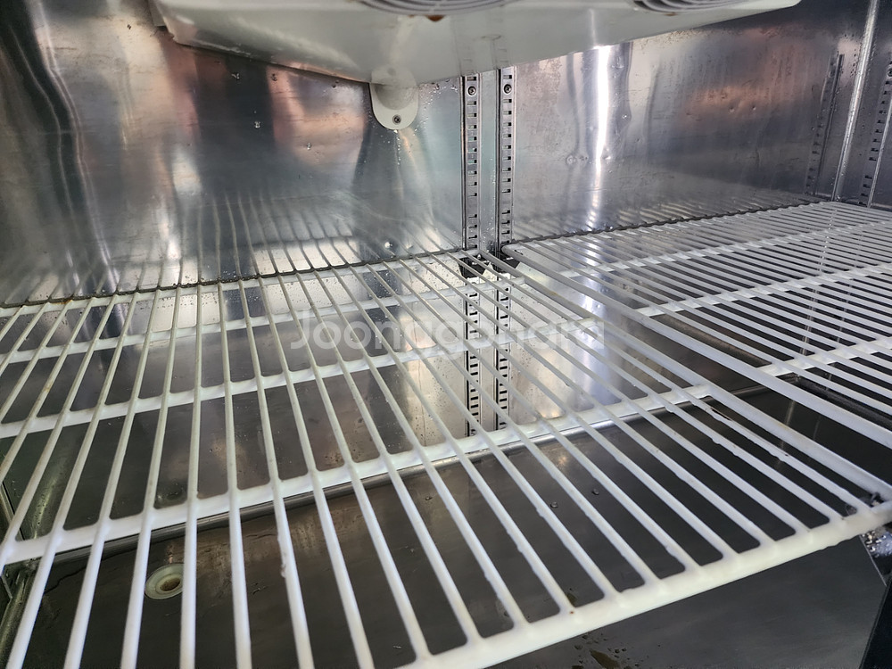 부성 1500테이블 냉장고 간냉식 판매 합니다--3