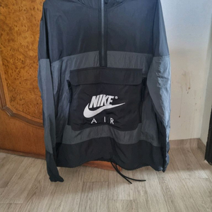 나이키에어아노락윈드브레이커. M/L