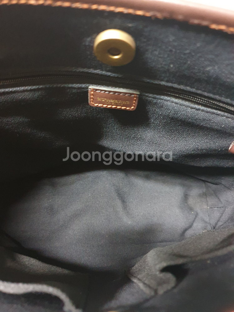 버버리 토트백 판매합니다--8